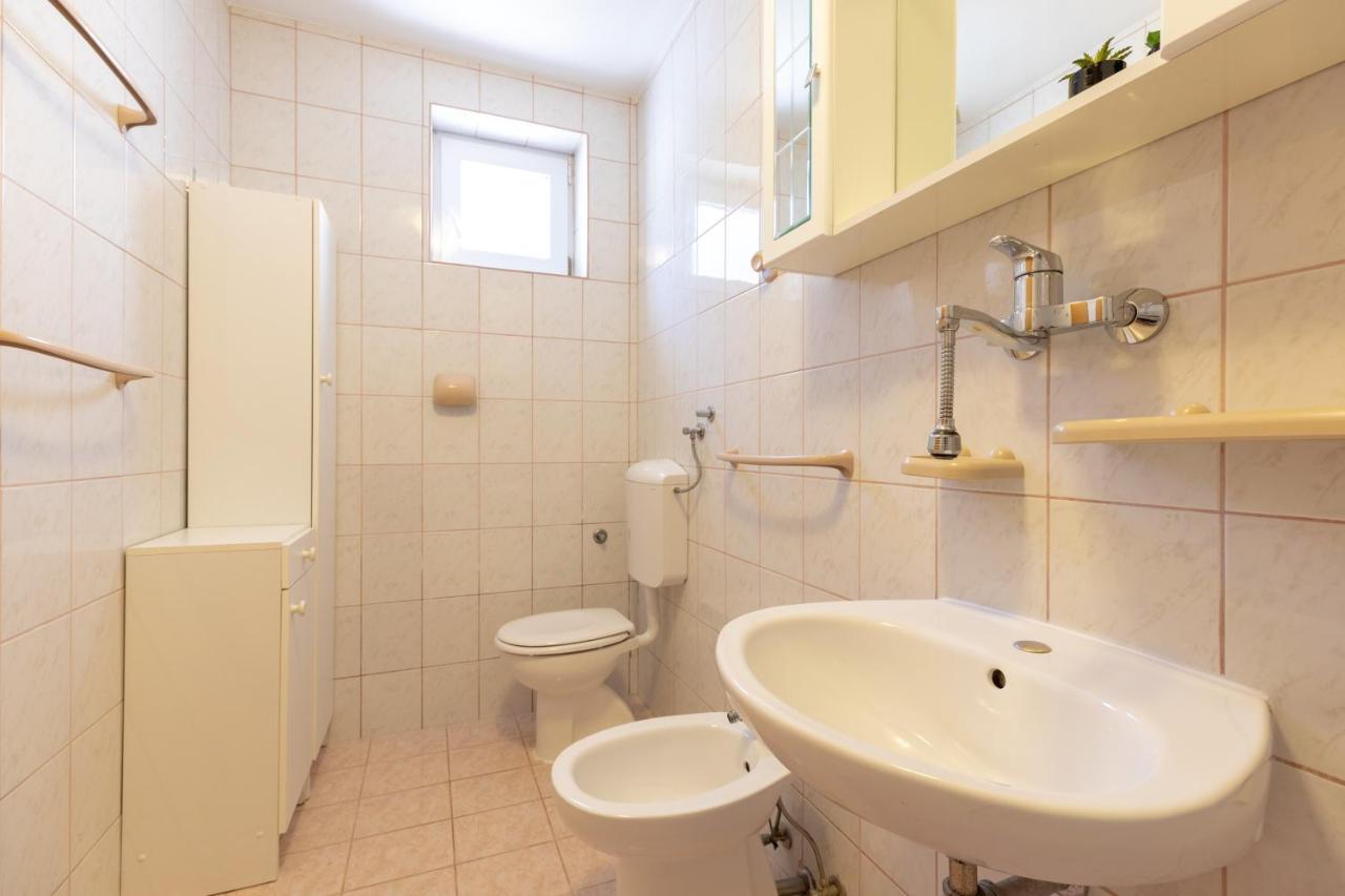Apartments Villa Maja Рогозниця Екстер'єр фото