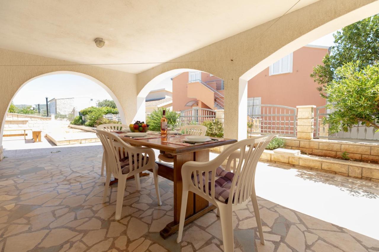 Apartments Villa Maja Рогозниця Екстер'єр фото