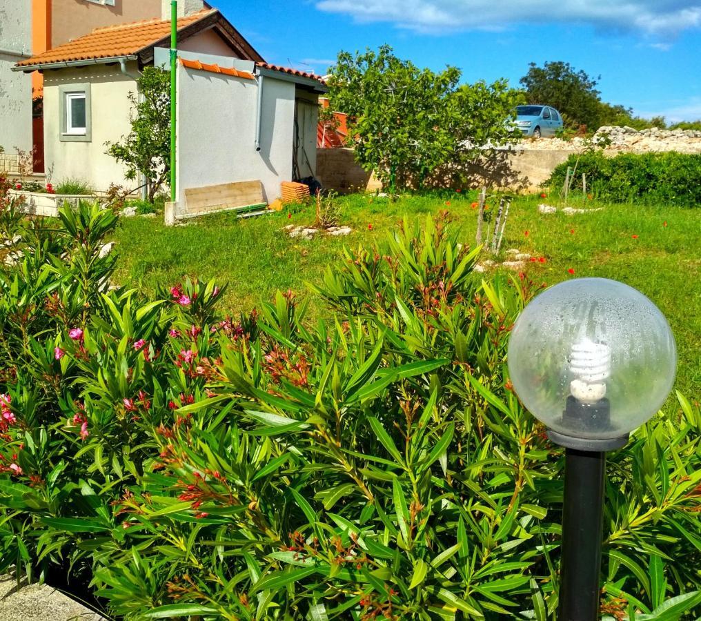Apartments Villa Maja Рогозниця Екстер'єр фото